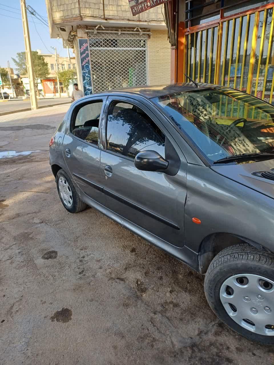 پژو 206 تیپ 3 - 1385