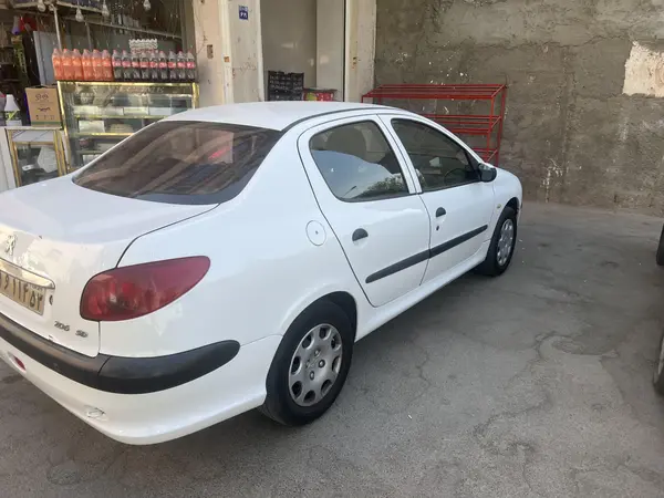 پژو ۲۰۶ صندوق دار v8 - 1396