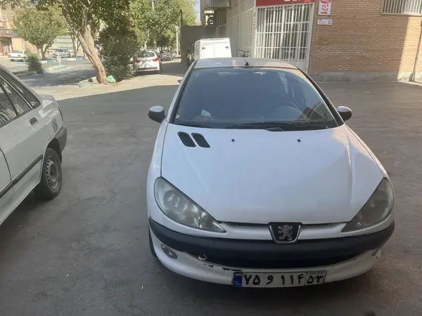 پژو ۲۰۶ صندوق دار v8 - 1396