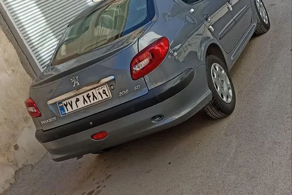 پژو ۲۰۶ صندوق دار v8 - 1393