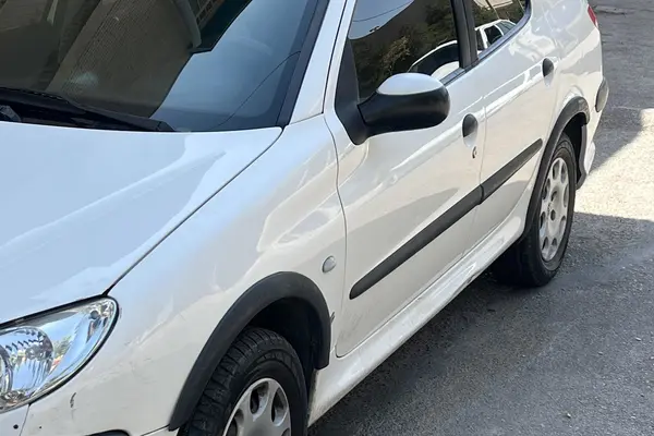 پژو ۲۰۶ صندوق دار v8 - 1390
