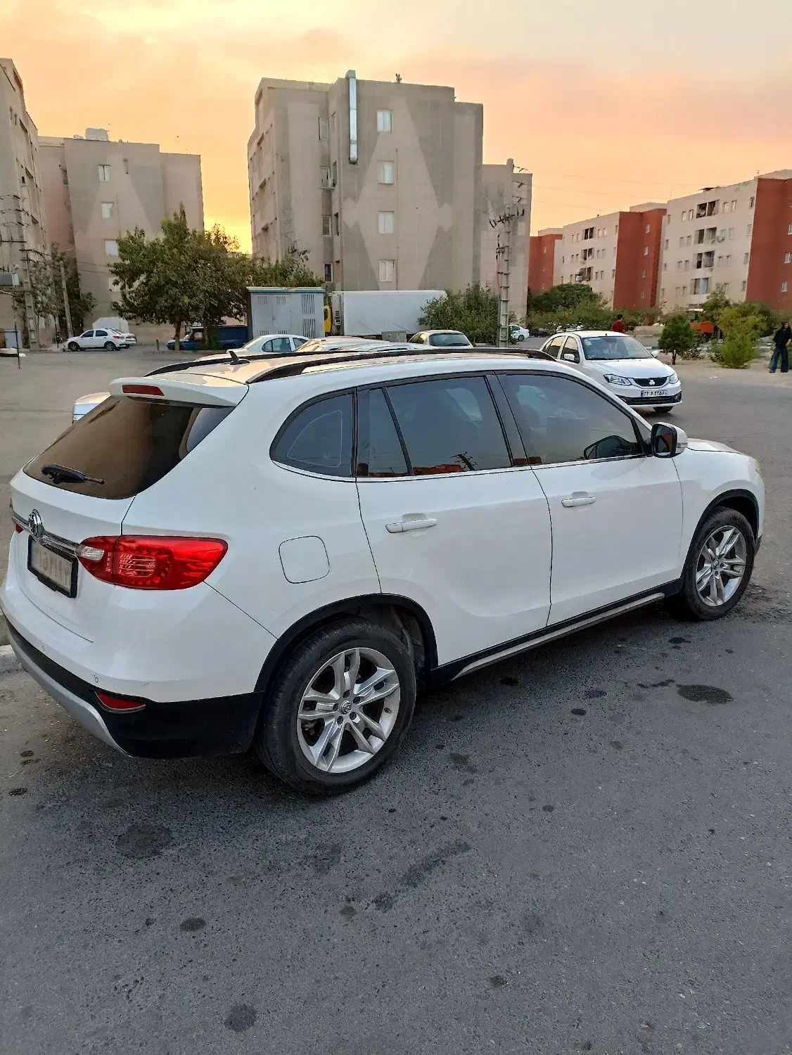 برلیانس v5 اتوماتیک - 2014