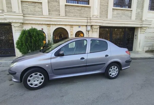 پژو ۲۰۶ صندوق دار v8 - 1394