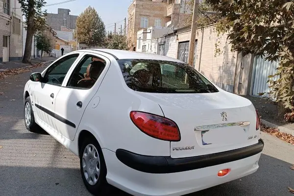 پژو ۲۰۶ صندوق دار v2 - 1391