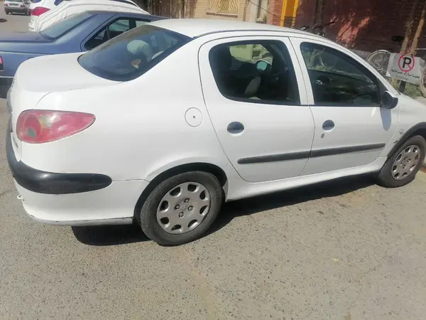 پژو ۲۰۶ صندوق دار v8 - 1389