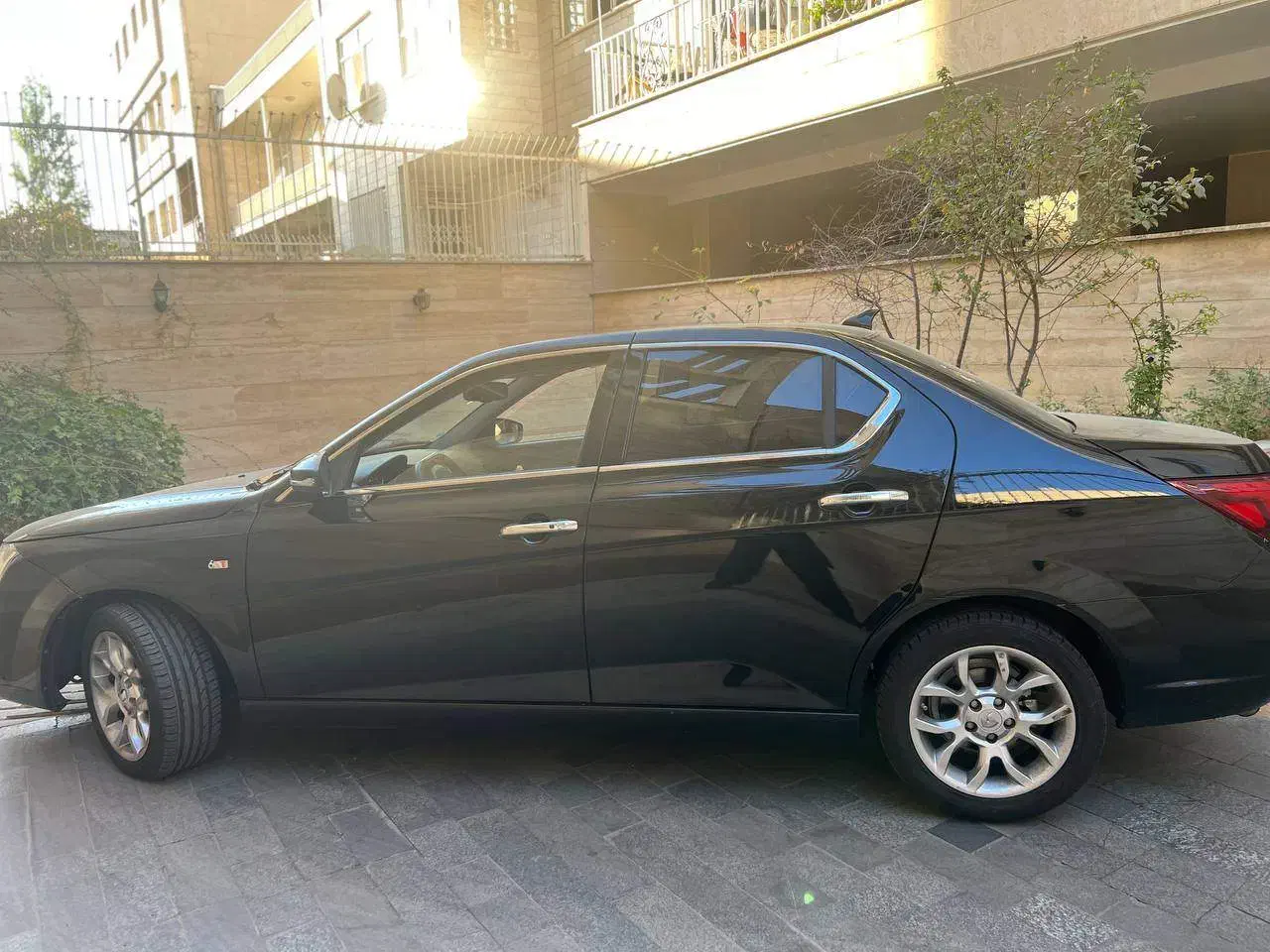دنا پلاس توربو اتوماتیک - 1403