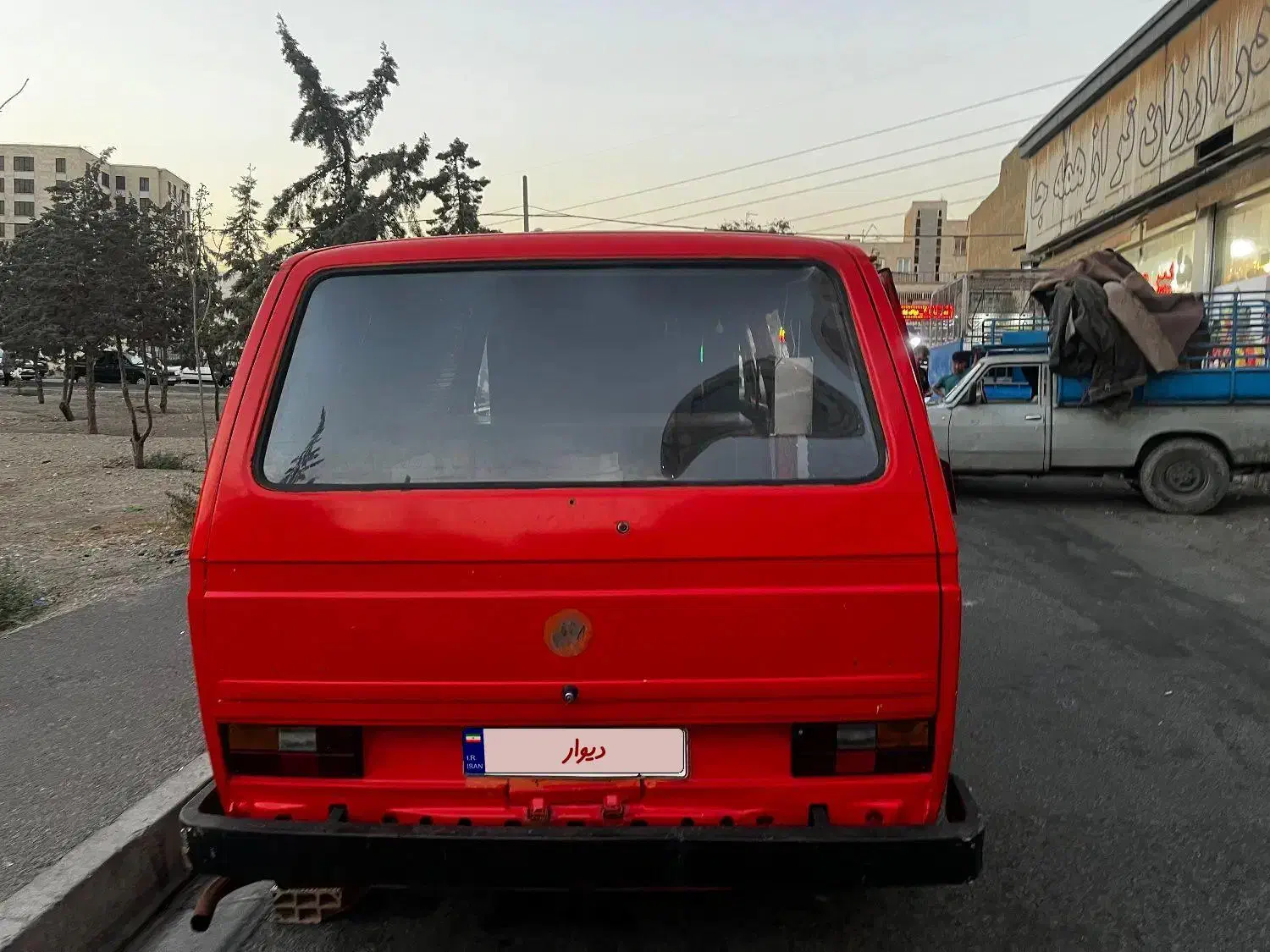 فولکس ون T3 - 1990