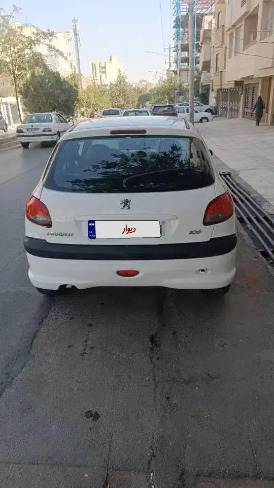 پژو 206 تیپ 5 - 1396