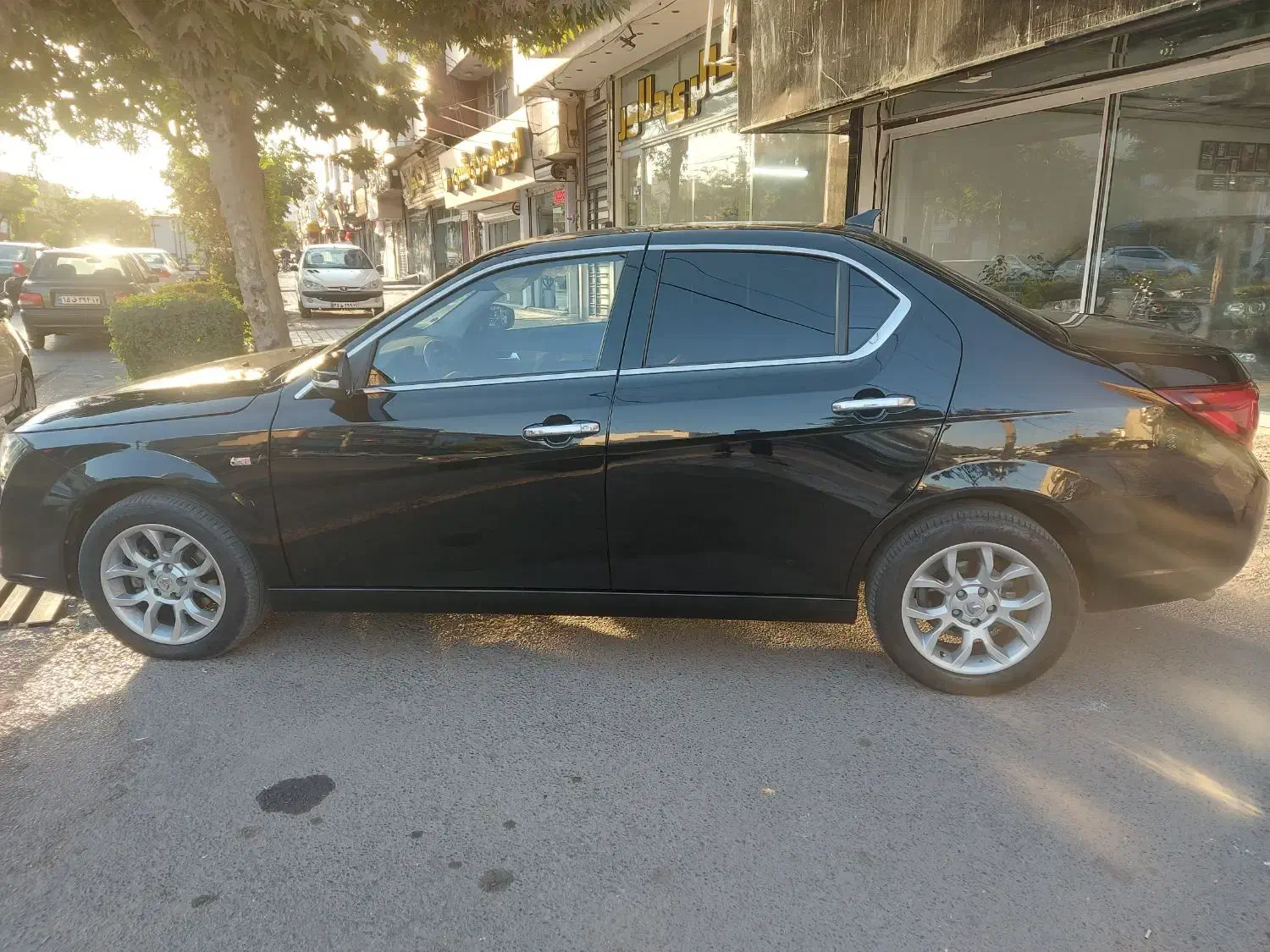 دنا پلاس توربو اتوماتیک - 1400
