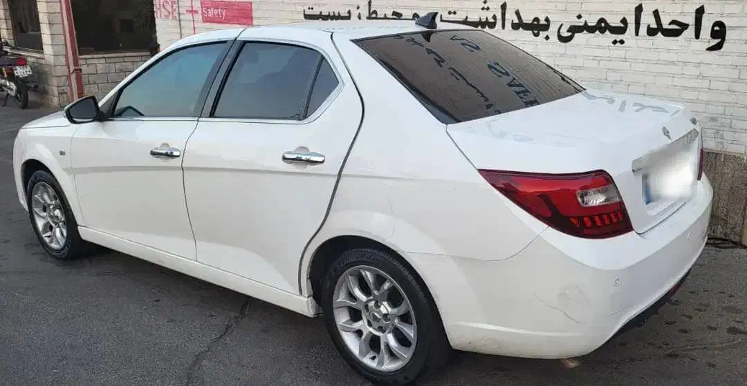دنا پلاس توربو 6 دنده - 1400