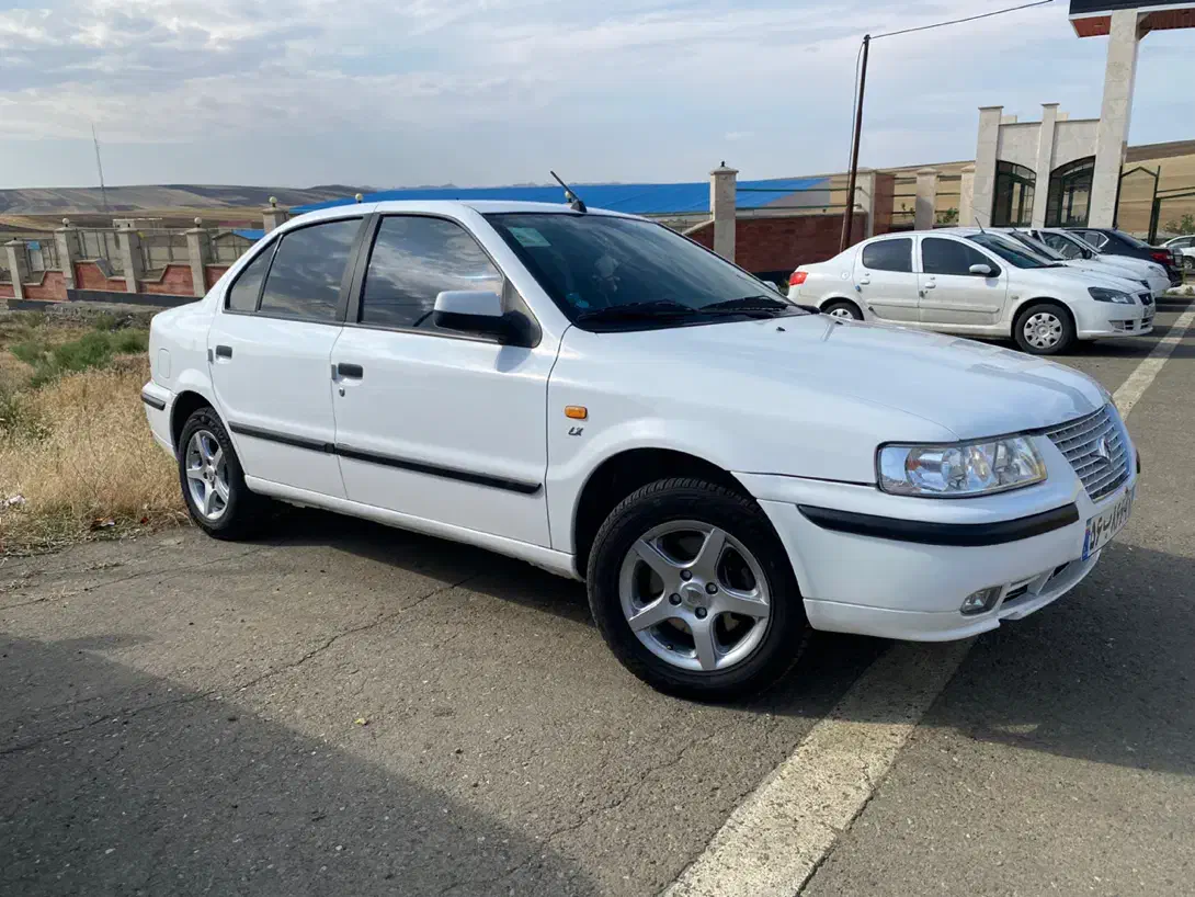 سمند LX XU7 - 1399