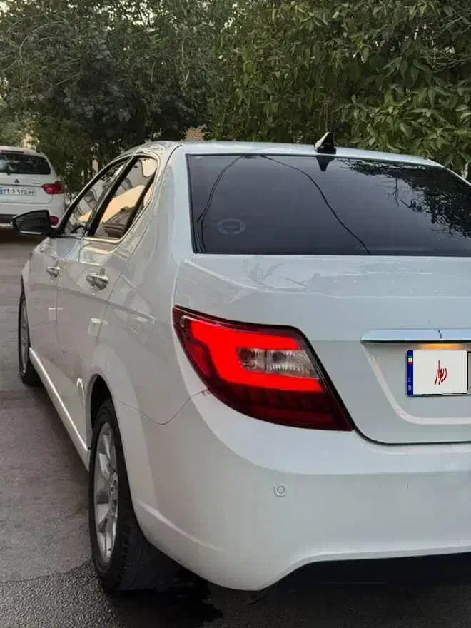 دنا پلاس توربو اتوماتیک - 1402