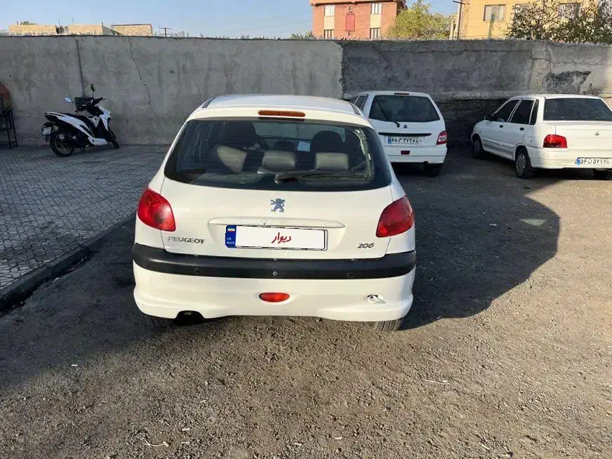 پژو 206 تیپ 2 - 1395
