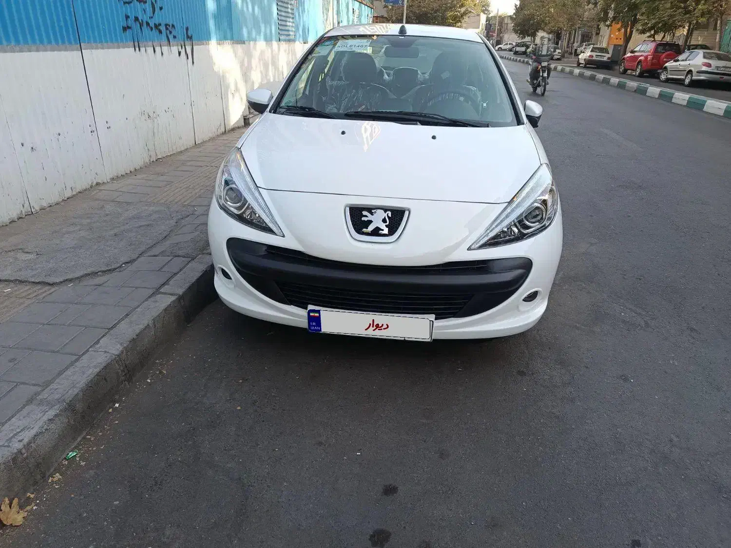 پژو 207 اتوماتیک TU5P - 1404