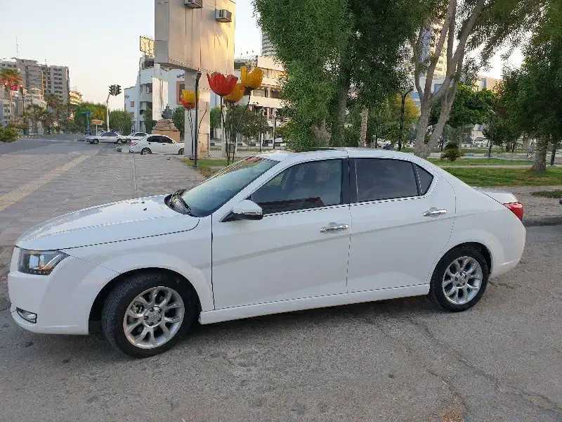 دنا پلاس توربو 6 دنده - 1403