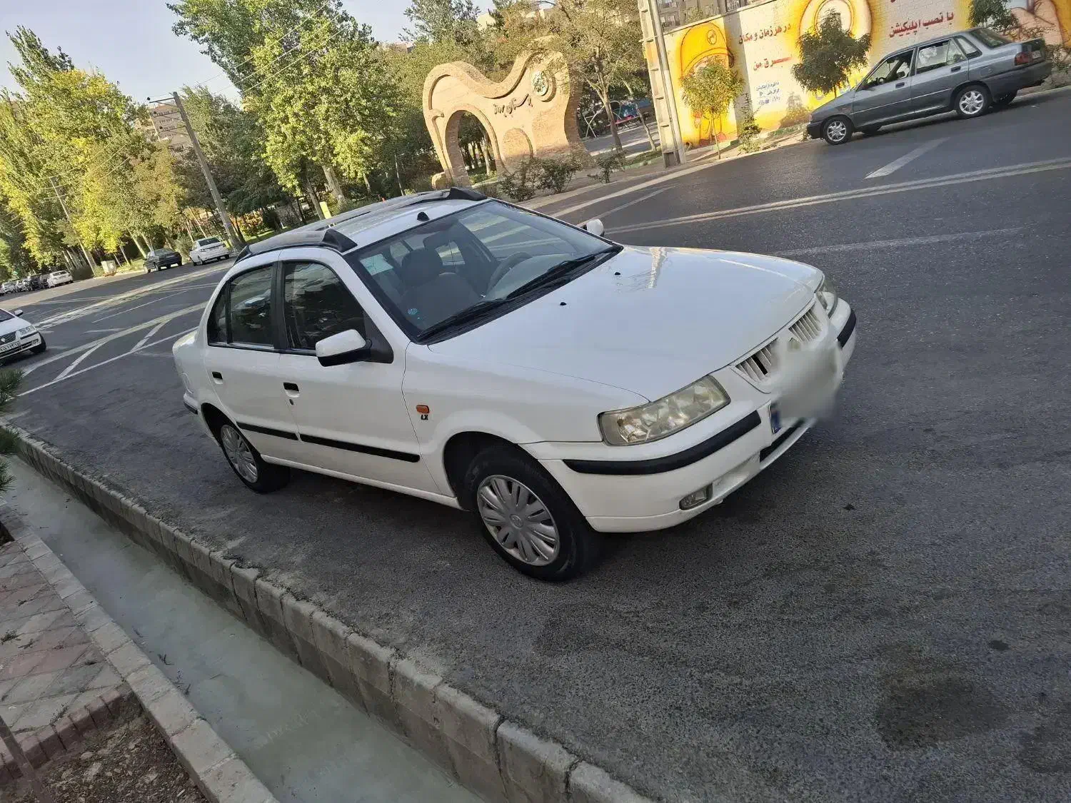 سمند LX XU7 - 1395