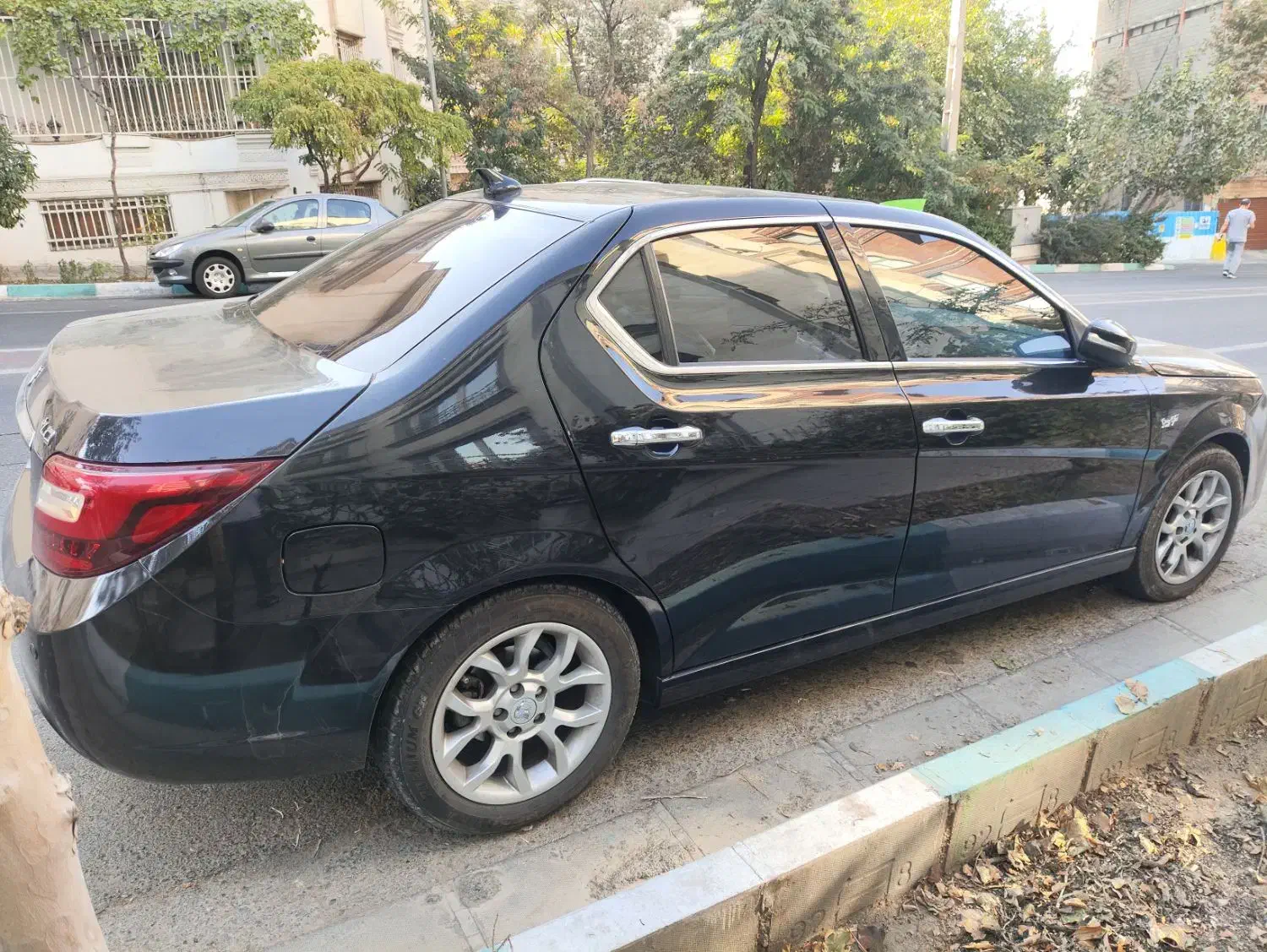 دنا پلاس توربو 6 دنده - 1401