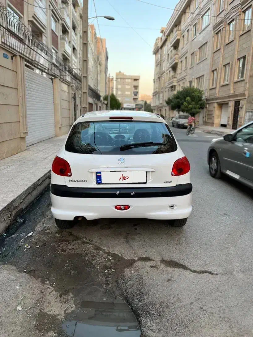 پژو 206 تیپ 2 - 1396