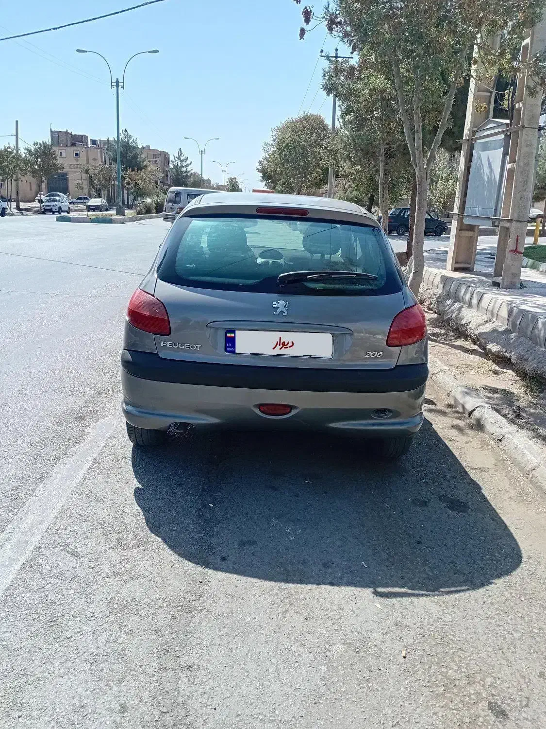 پژو 206 تیپ 3 - 1389