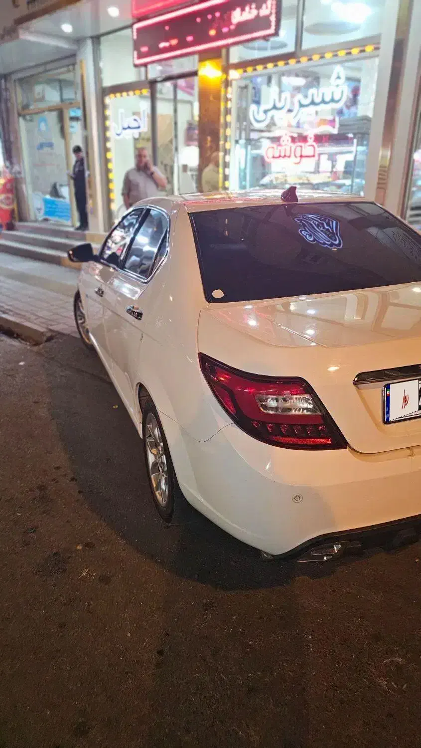 دنا پلاس توربو 6 دنده - 1400