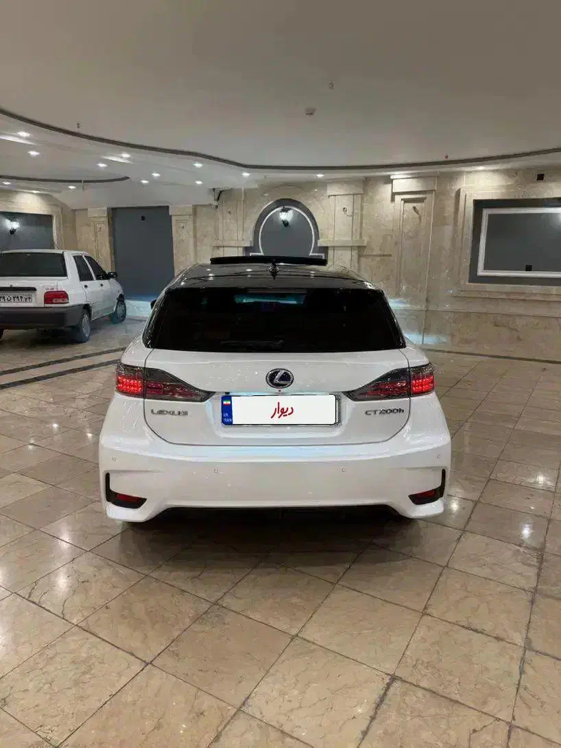 لکسوس CT 200H - 2014