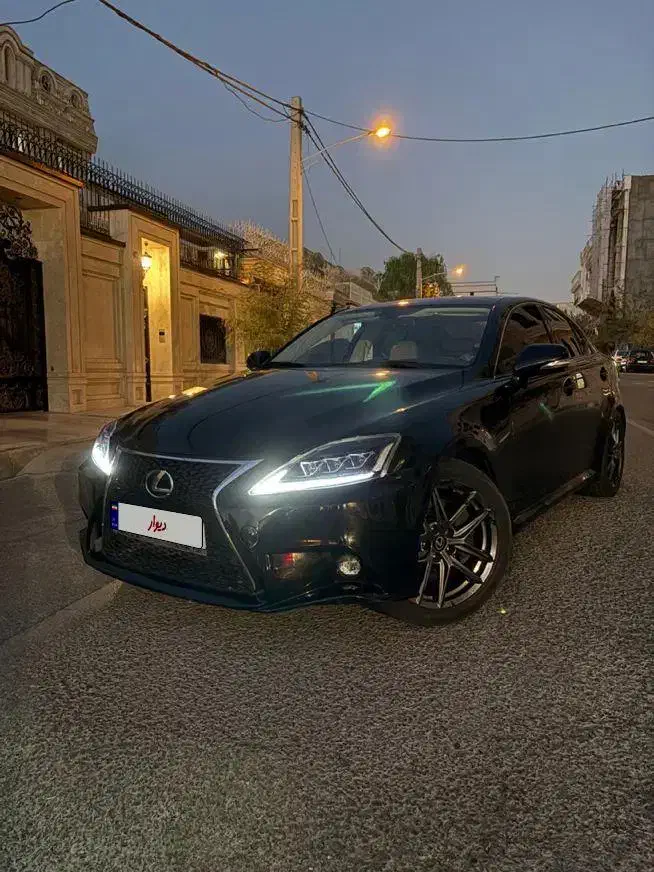 لکسوس IS 300 - 2010