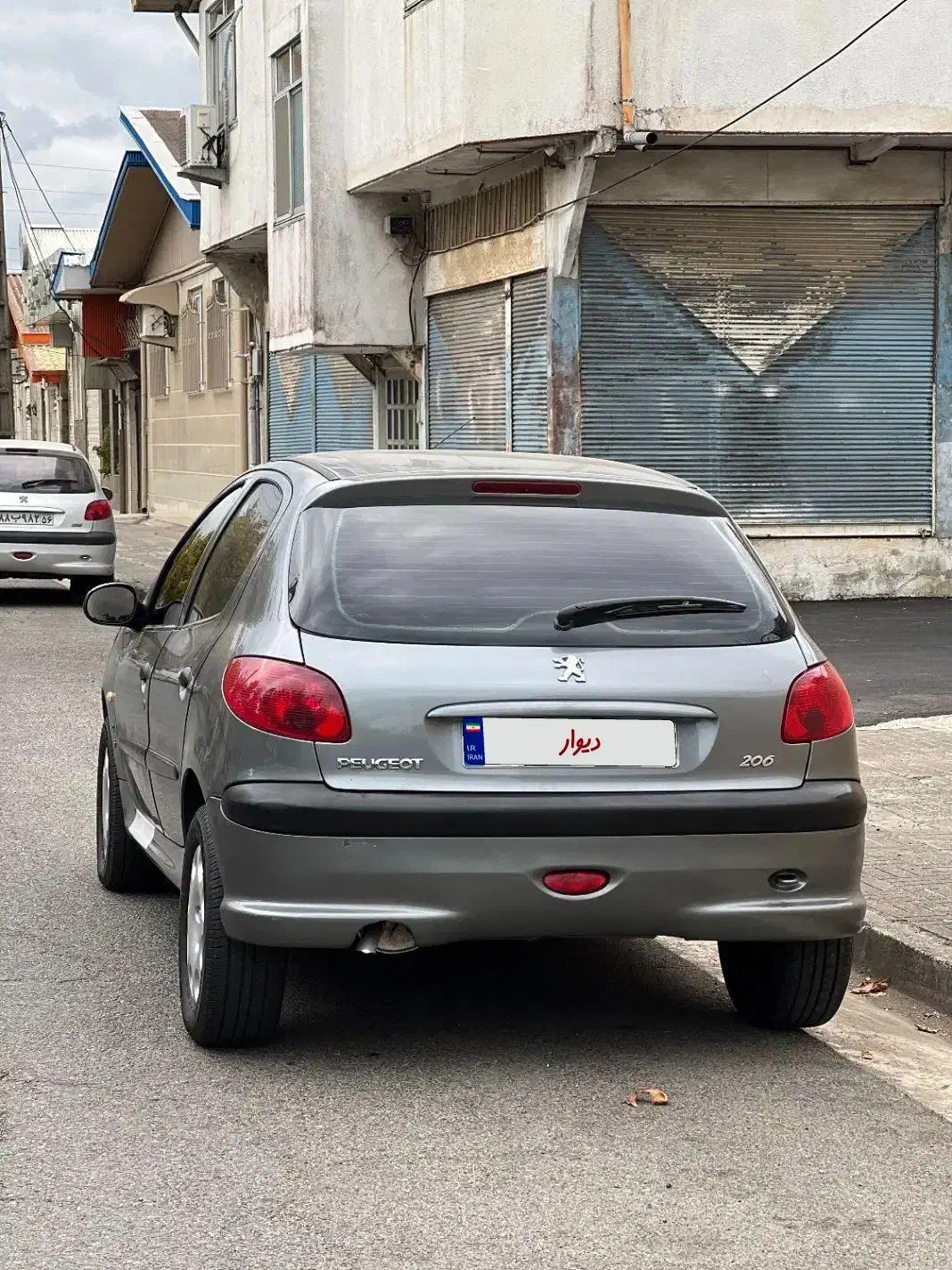 پژو 206 تیپ 5 - 1390