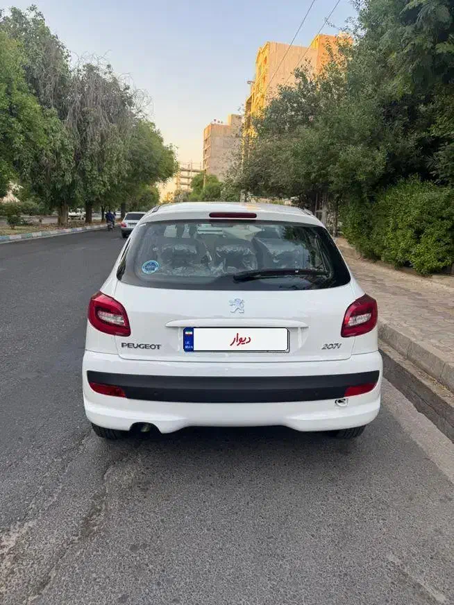 پژو 207 اتوماتیک TU5P - 1404