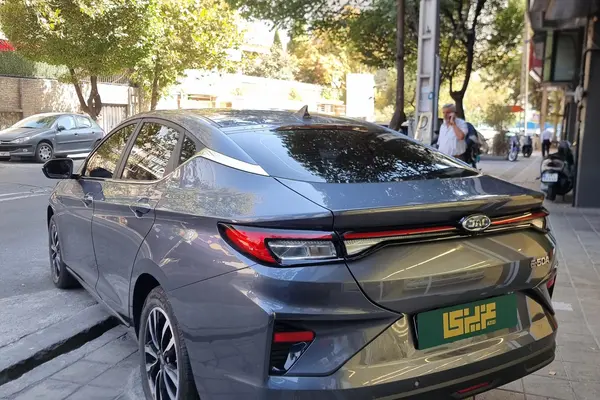 کی ام سی EJ7 پلاس - 2024