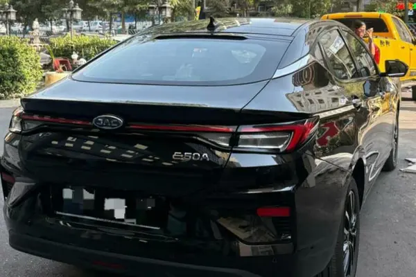 کی ام سی EJ7 ساده - 2024