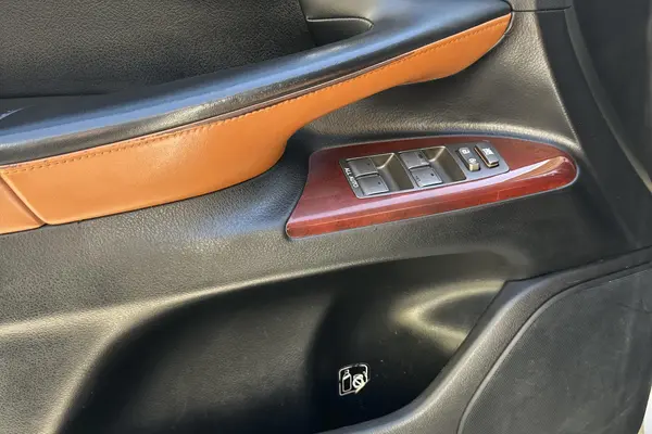 لکسوس LX 570 فول - 2013