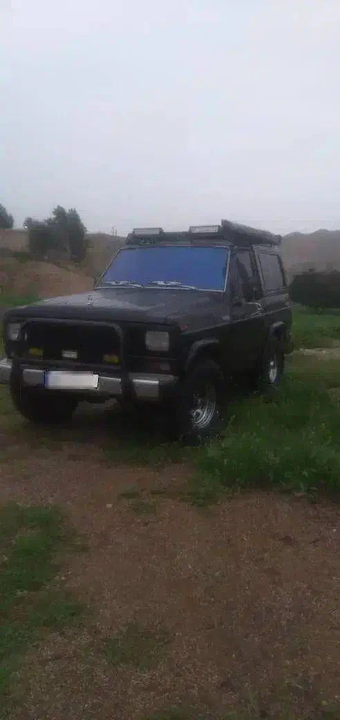 نیسان پاترول دو درب دنده‌ای - 1997
