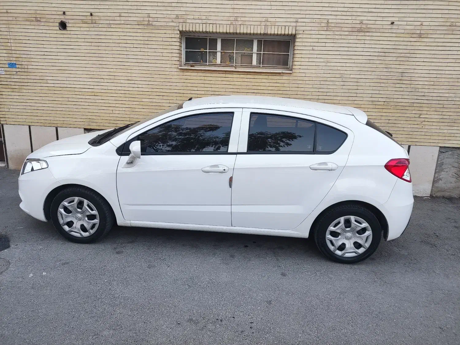 برلیانس H220 دنده‌ای - 1395