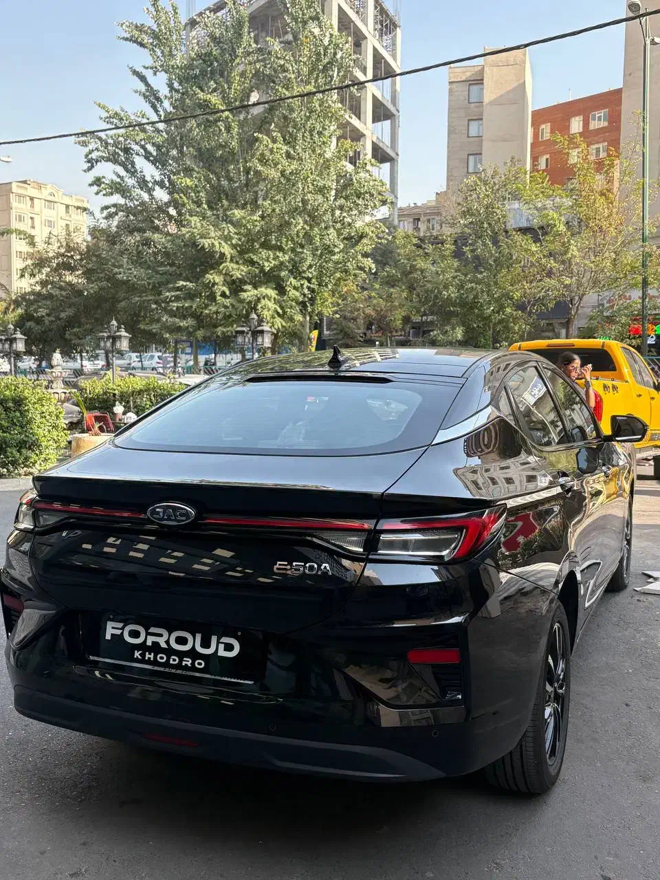 کی ام سی EJ7 ساده - 2024