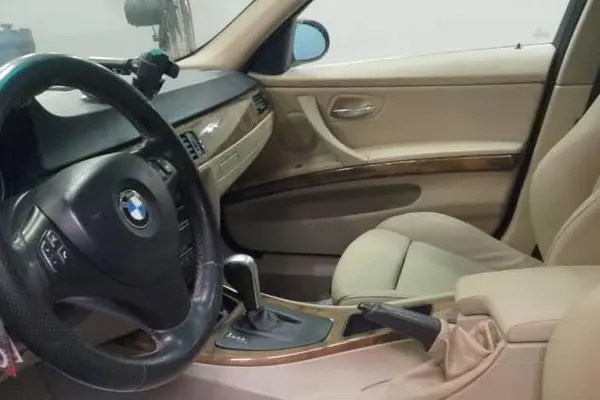 ب ام و سری 3 سدان 325i - 2006
