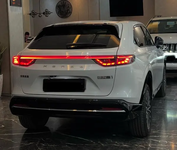 هوندا eNS1 برقی - 2023