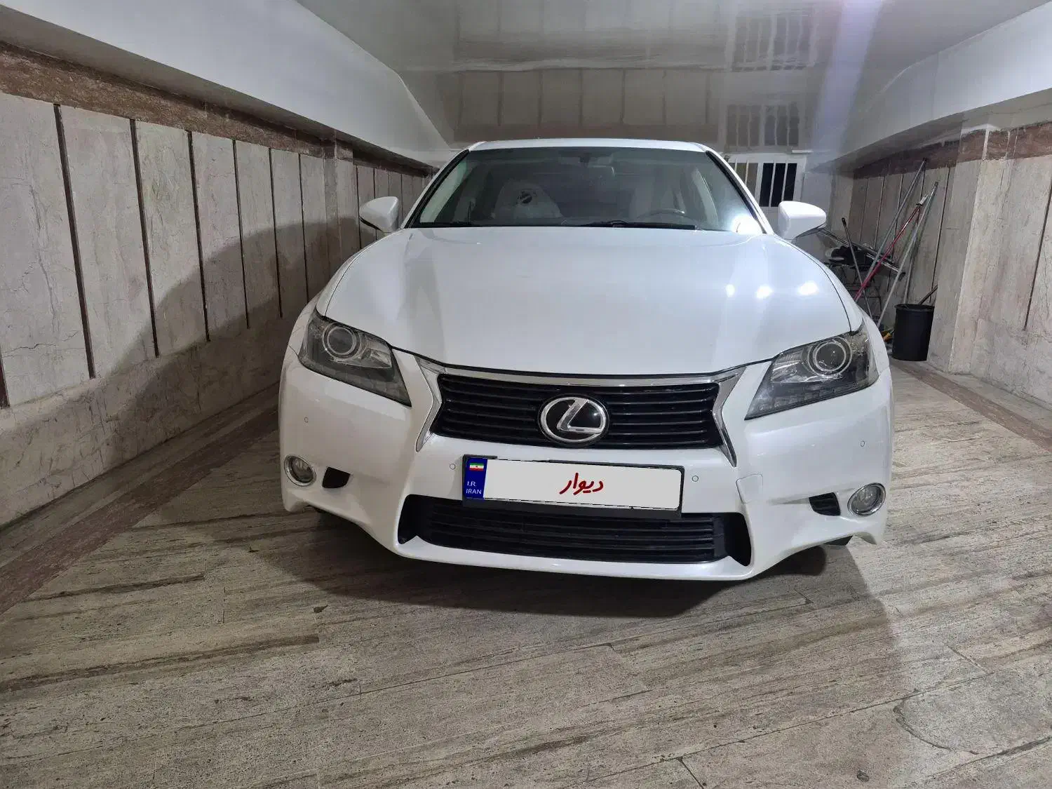 خودرو لکسوس، GS آگهی ann_20733149