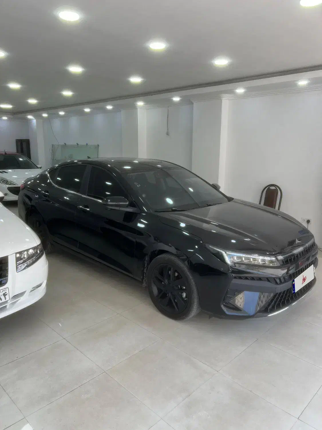 کی ام سی EJ7 ساده - 2023