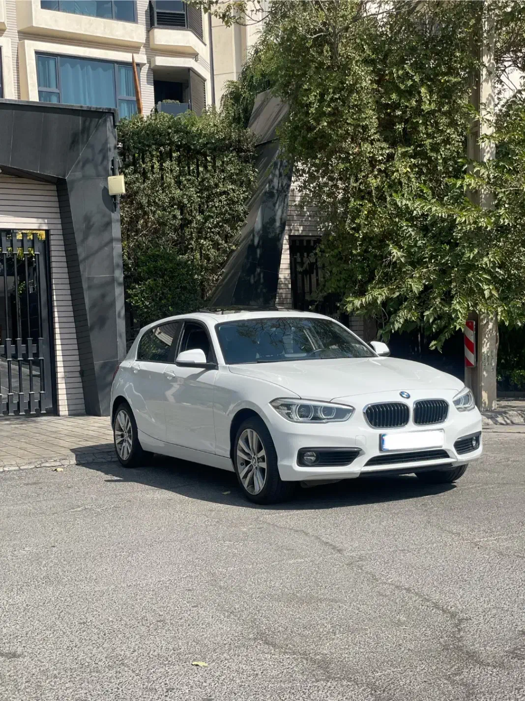 خودرو ب ام و، سری 1 هاچ بک آگهی ann_20736372