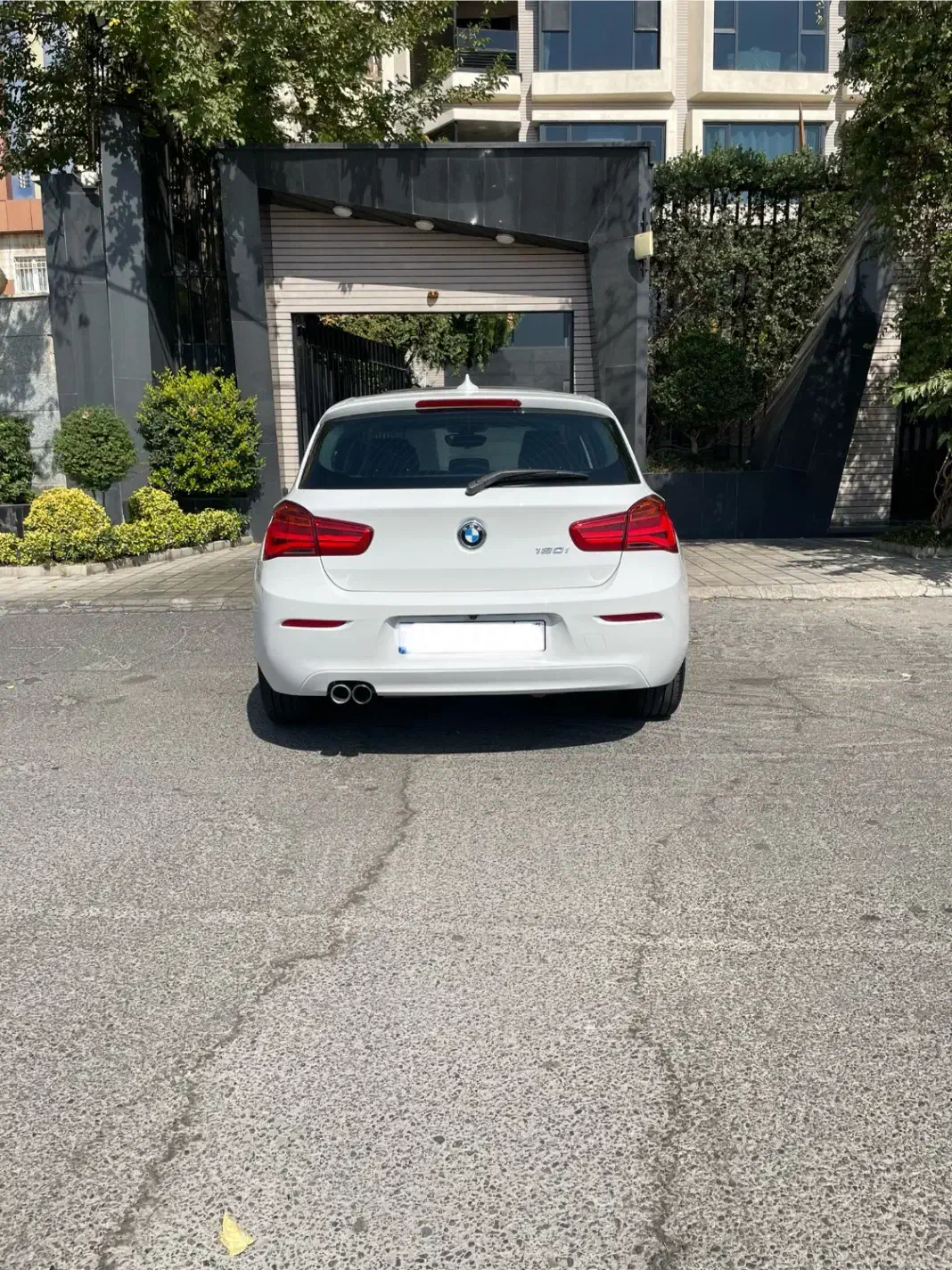 ب ام و سری 1 هاچ بک 120i - 2018