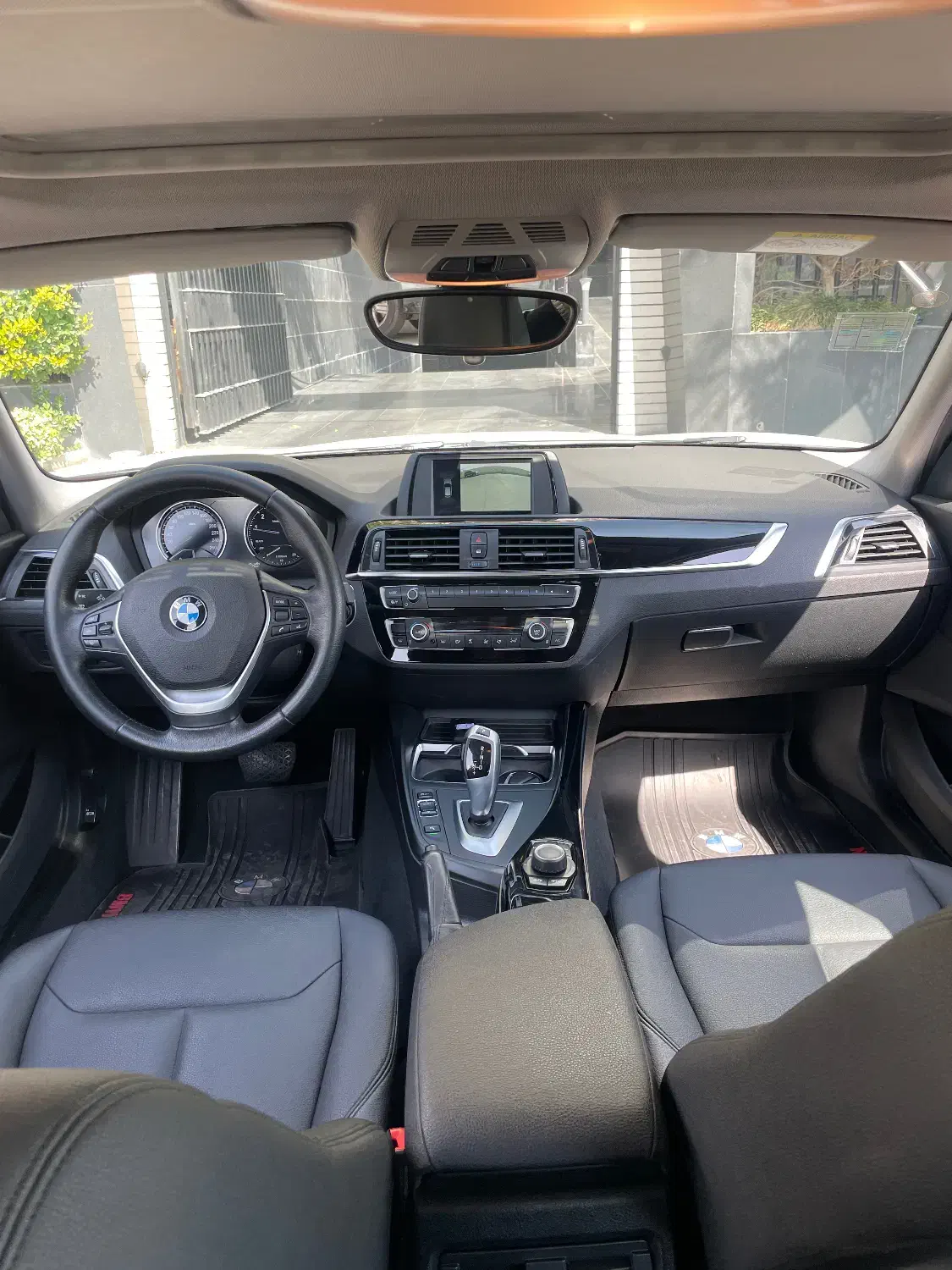 ب ام و سری 1 هاچ بک 120i - 2018