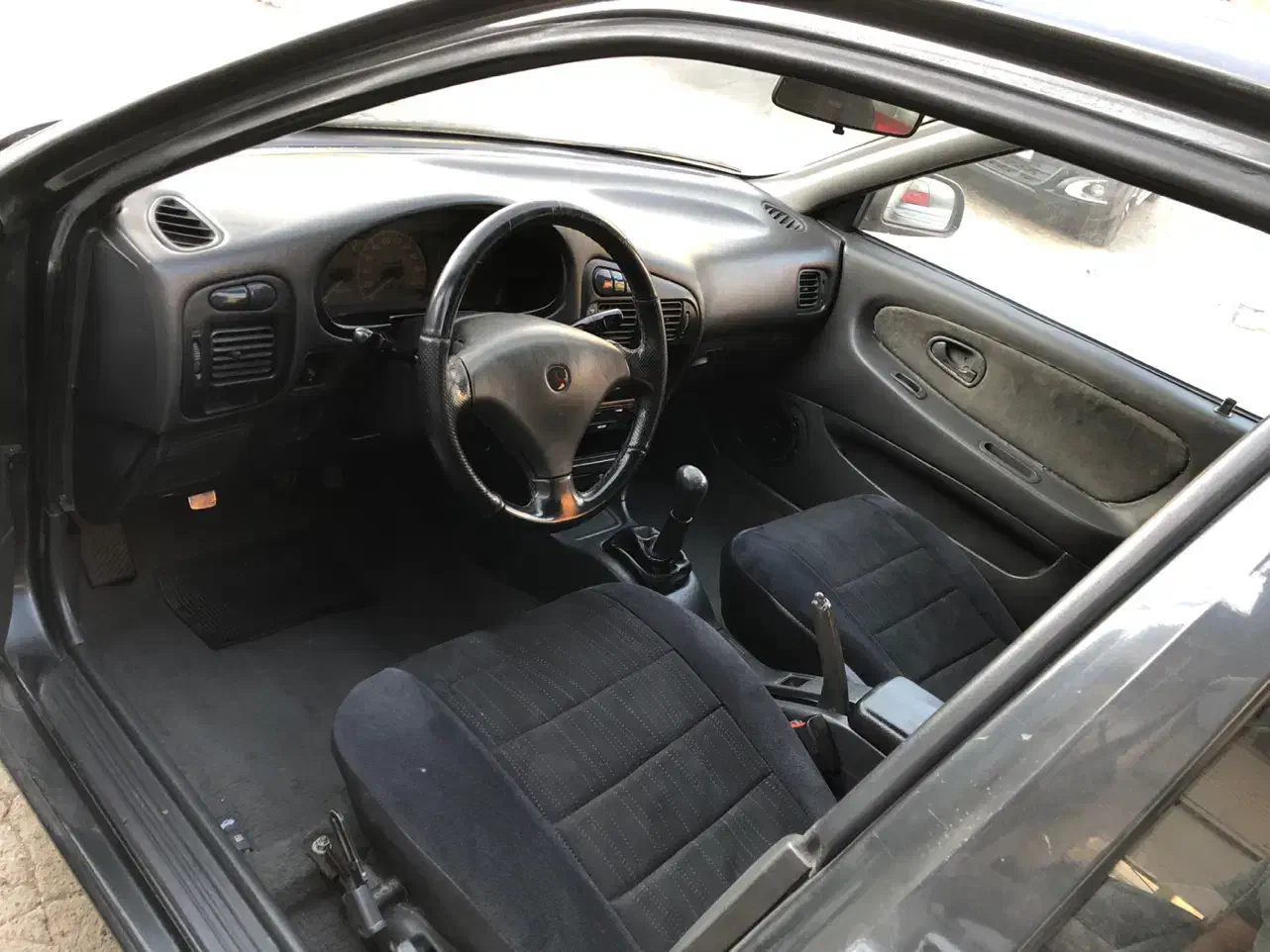 میتسوبیشی لنسر 1.6 لیتر دنده ای - 1992