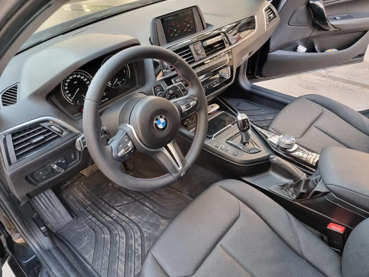 ب ام و سری 1 هاچ بک 120i - 2018