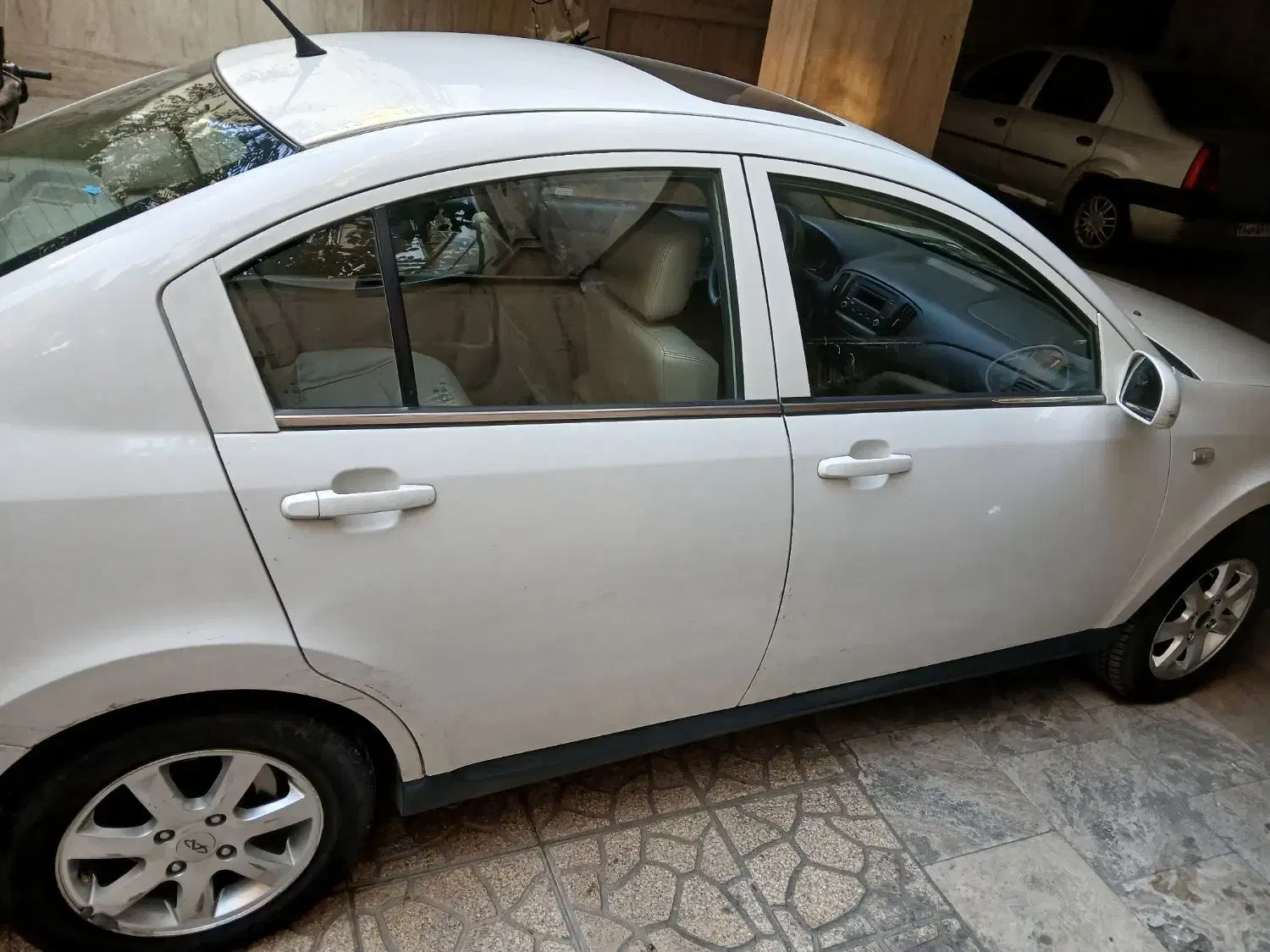 ام وی ام 550 اتوماتیک - 1394