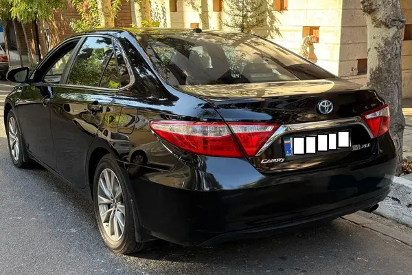 تویوتا کمری XLE - 2015