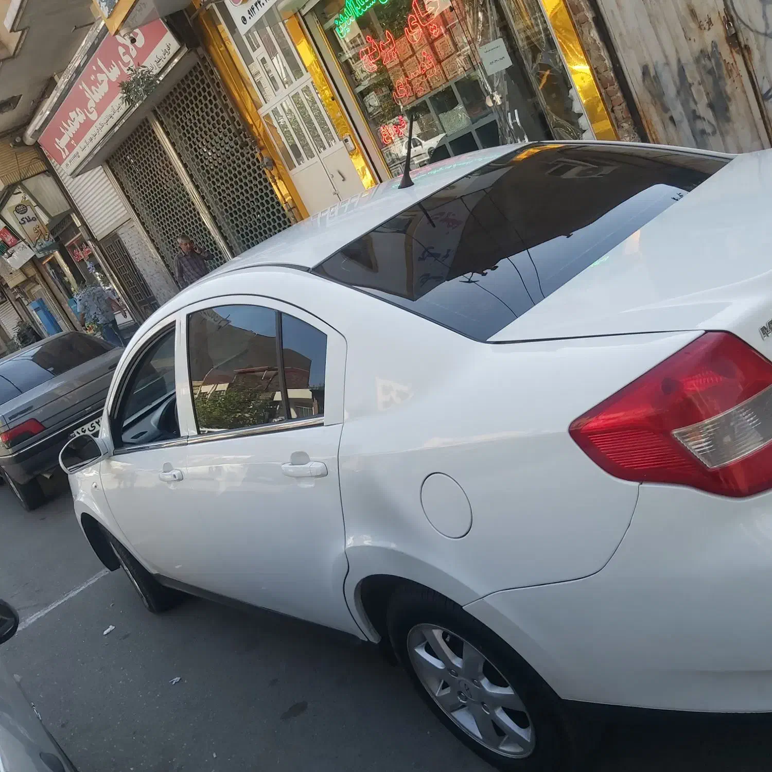 ام وی ام 550 اتوماتیک - 1394