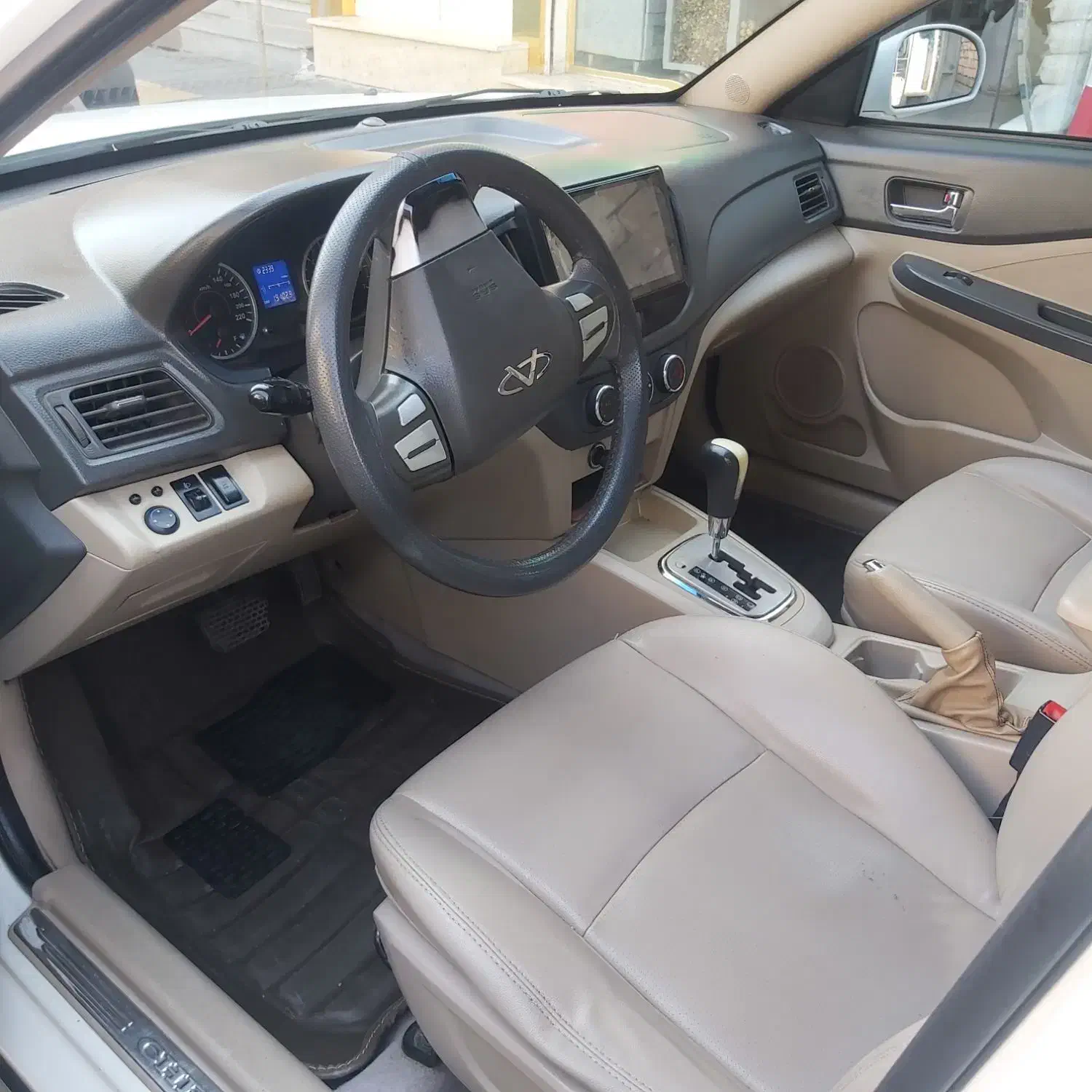 ام وی ام 550 اتوماتیک - 1394