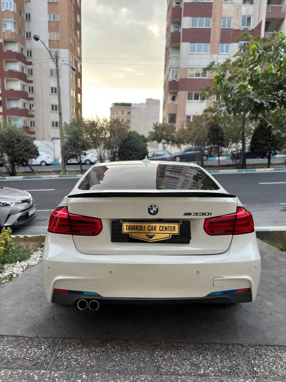 ب ام و سری 3 سدان 330i فول - 2018