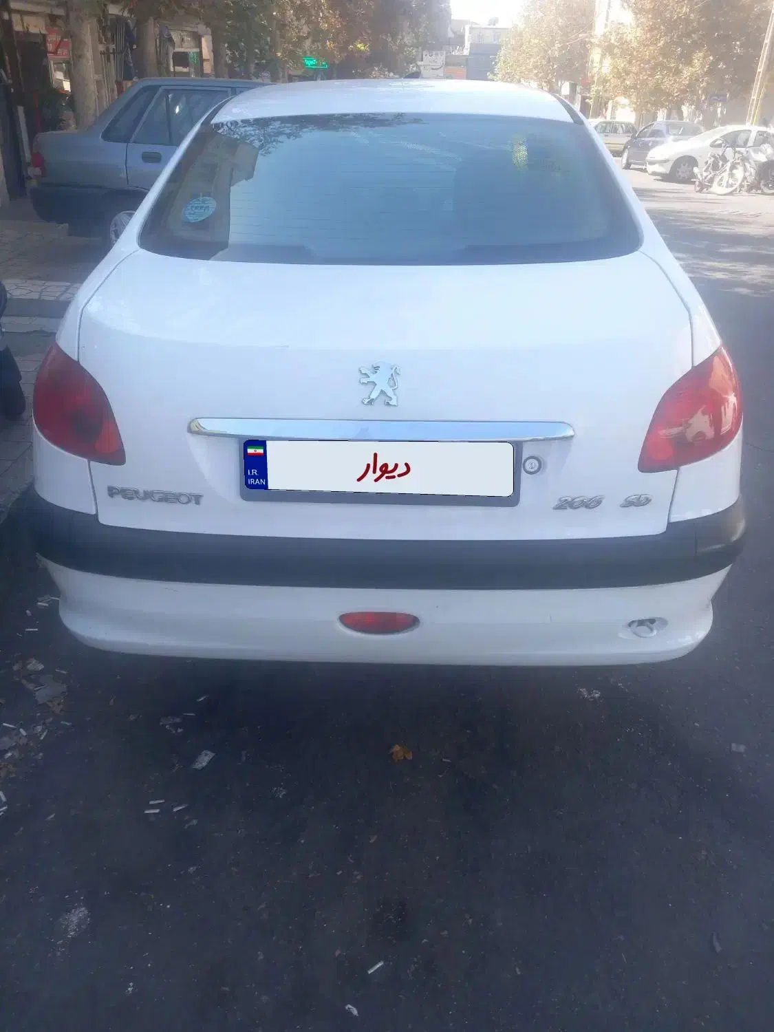 پژو ۲۰۶ صندوق دار v8 - 1397
