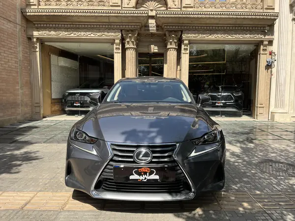 خودرو لکسوس، IS آگهی ann_20742336